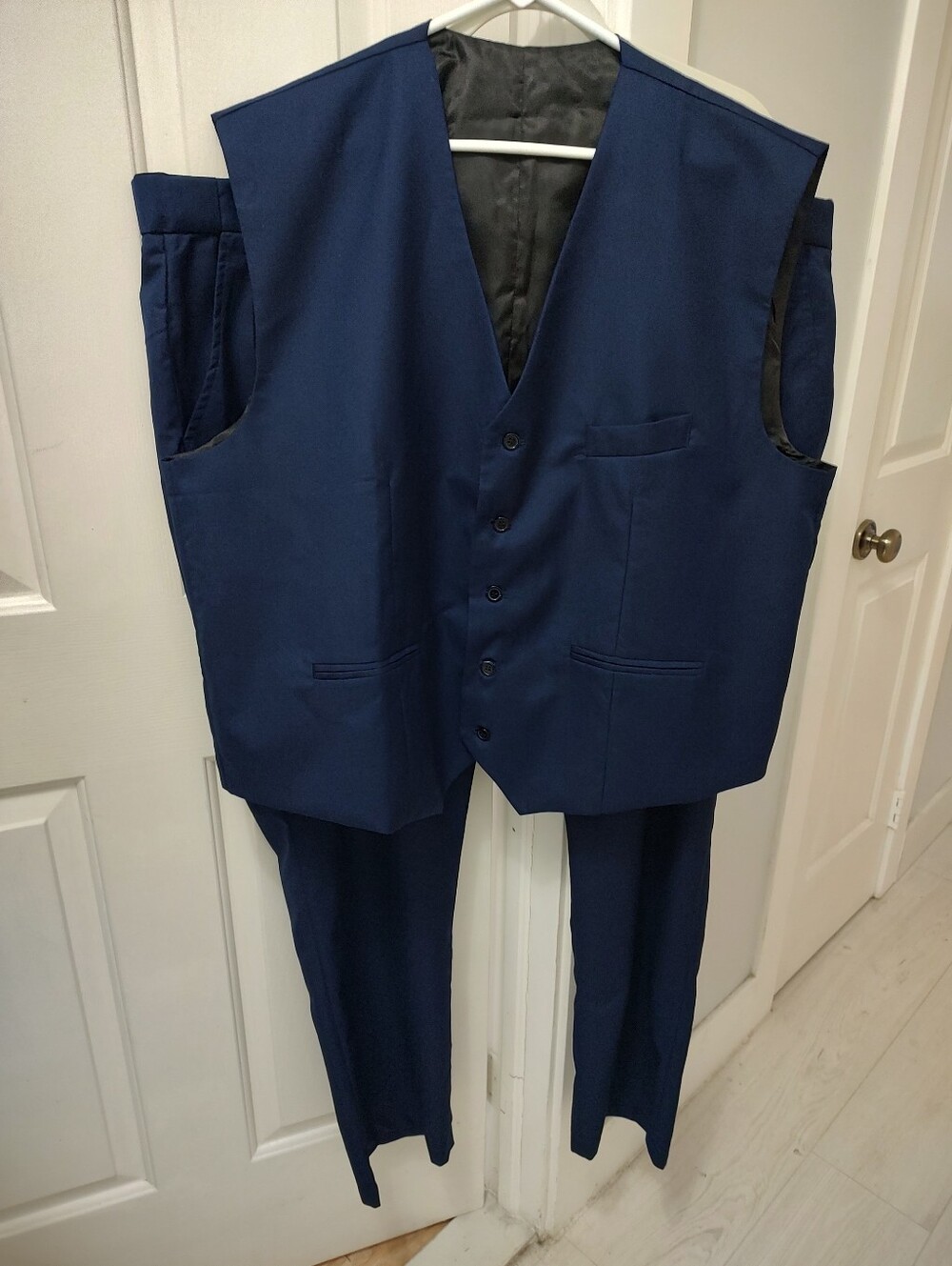 Men's Vest and Pants 54 Regular the in seam of the pants leg is 30 inches. Navy